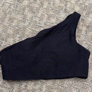 Black One-Shoulder Textured Swim Top
